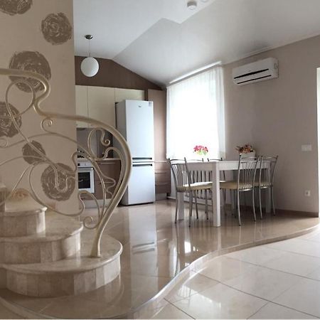 Апартаменты В Частном Доме Odessa Buitenkant foto